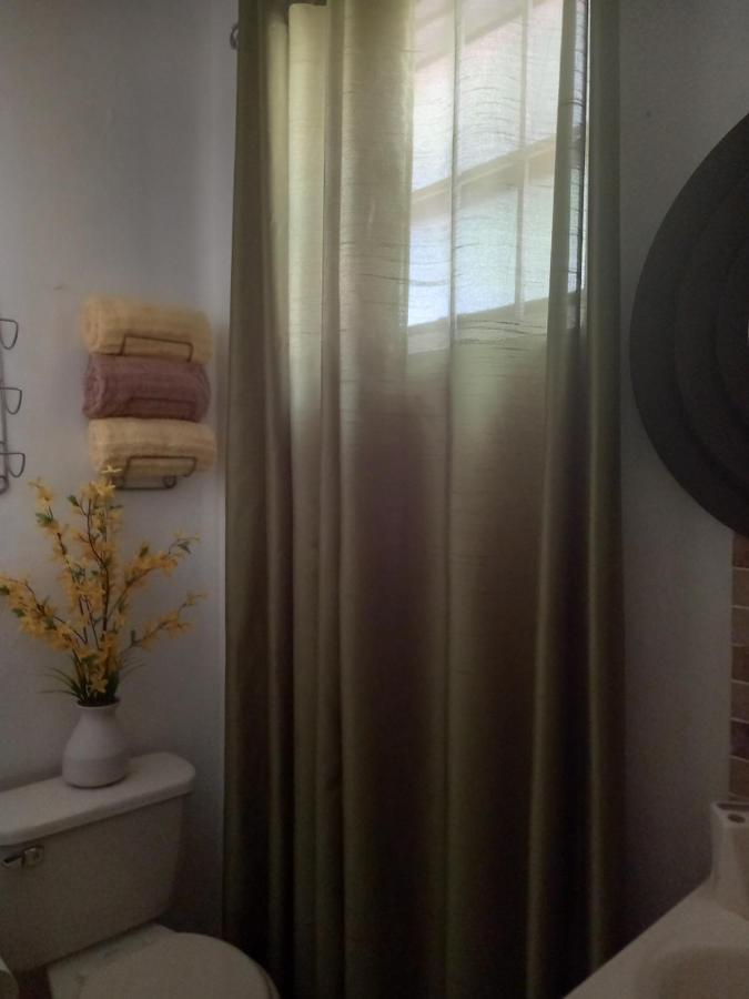 A Taste Of Paradise - Vacation Rentals Close To Us Embassy & Restaurants แนสซอ ภายนอก รูปภาพ